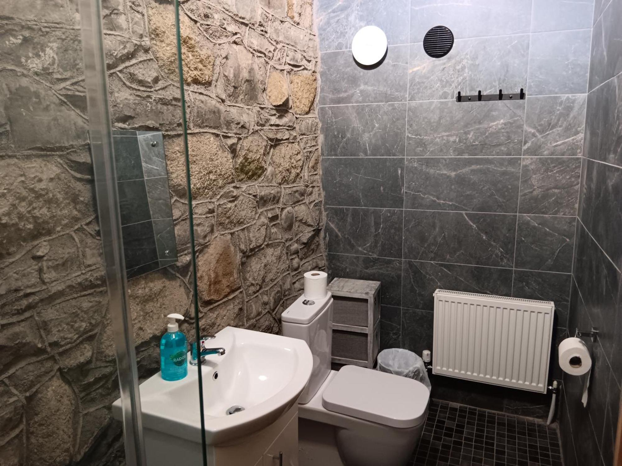 Matty'S Pub - Apartment'S Carlow Buitenkant foto